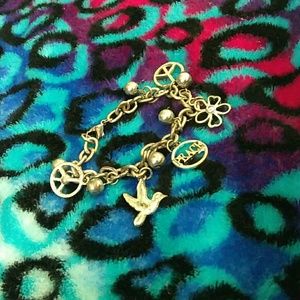 Charm bracelet